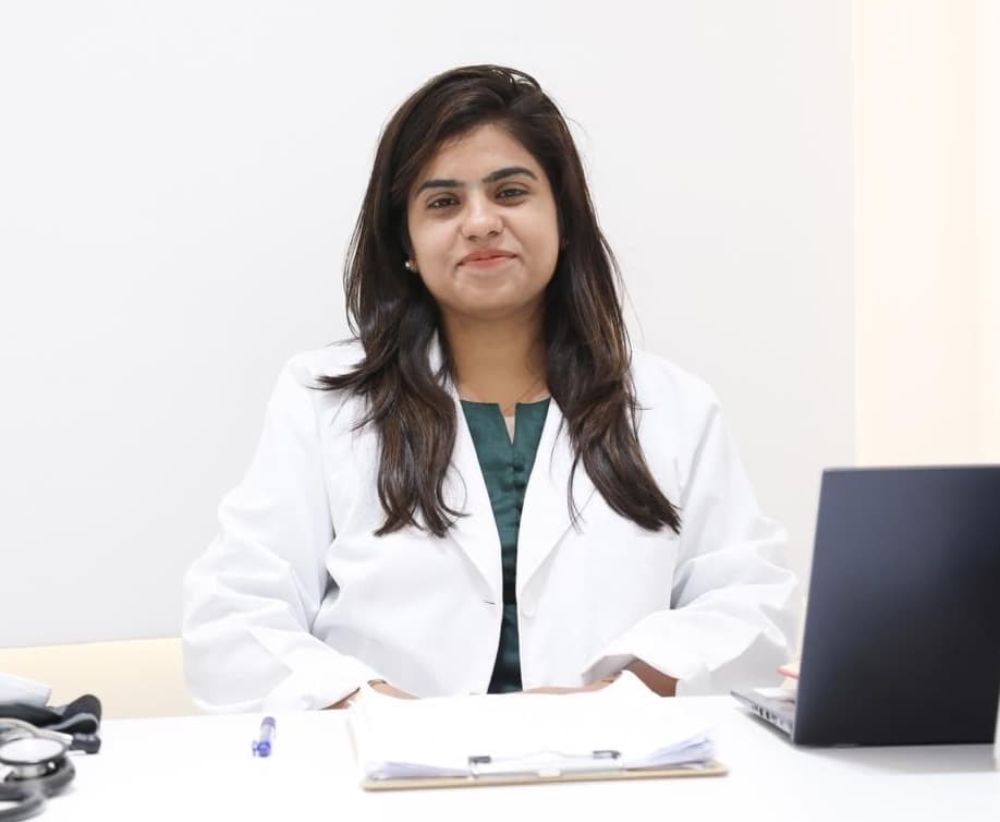 Dr. Rozina